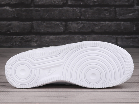 Buty damskie Nike Air Force 1 '07, białe, roz. 38,5